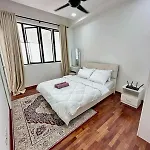 Bright & Cozy Loft In I-City, 2-4Pax